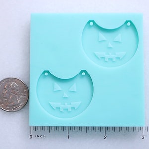 Jack O Lantern Etched Jewelry Mold, Halloween Jewelry Mold, Halloween Pendant Mold, Jack o Lantern Pendant Mold, Pumpkin Earrings Mold