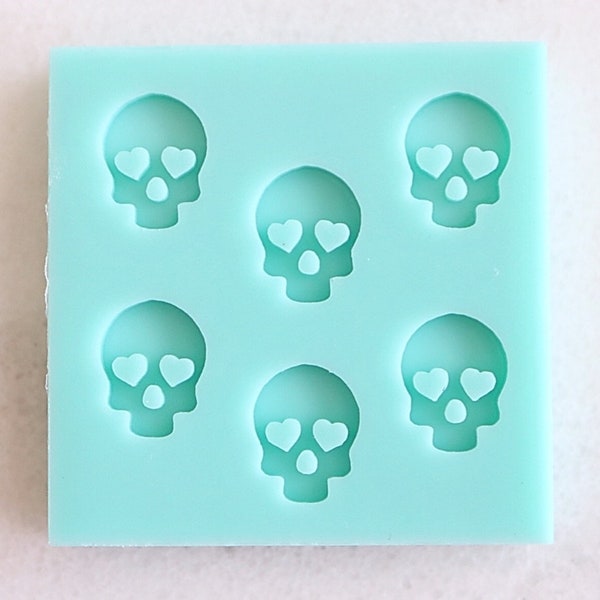 Skull Stud Earrings Resin Mold, Skull Cabochon Mold, Tiny Skull Mold, Skull Earrings Mold, Skull With Hearts Silicone Mold