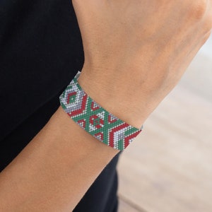 7 Miyuki Christmas bracelet pattern and tutorial, Christmas peyote pdf instant download bracelet beading pattern and tutorial DIY festive