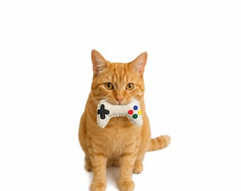 Juguete para gatos cosido a mano, relleno de hierba gatera, divertido para felinos, gamer, gaming, juguete para gatos con hierba gatera, juguete interactivo para gatos hecho a mano, probado y aprobado por gatos.