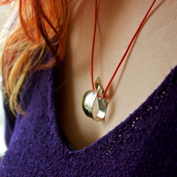 Guitar Pick Necklace (Thumbpick)