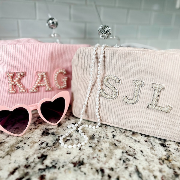 Initial makeup bag bachelorette bags, bridesmaid makeup bag personalized custom make up bag toiletry bag women cosmetic pouch with name