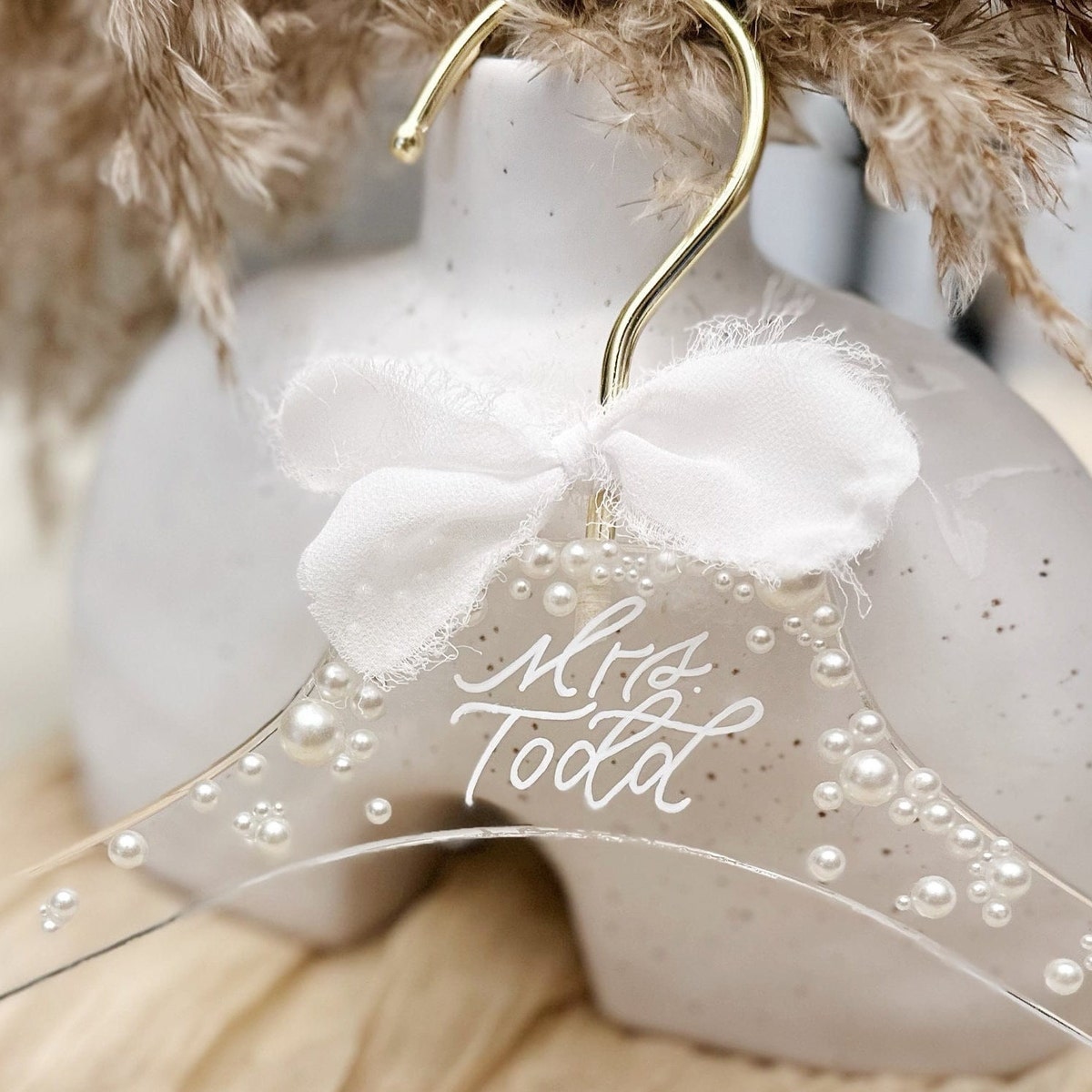 Custom Bride Hanger With Pearl Wedding Dress Hanger Pearl Wedding Hanger for Bride Acrylic Bridal Hanger for Wedding Dress Hanger Pearl - Etsy