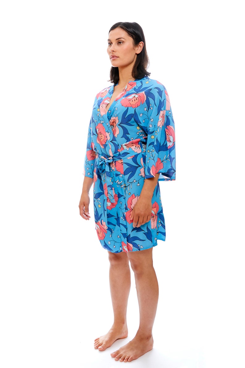 Wedding Day Robe Tropical Print Robe Bridesmaid Robes Bridal Party Robes Personalized Gifts Bridal Lingerie Bridesmaids Gifts