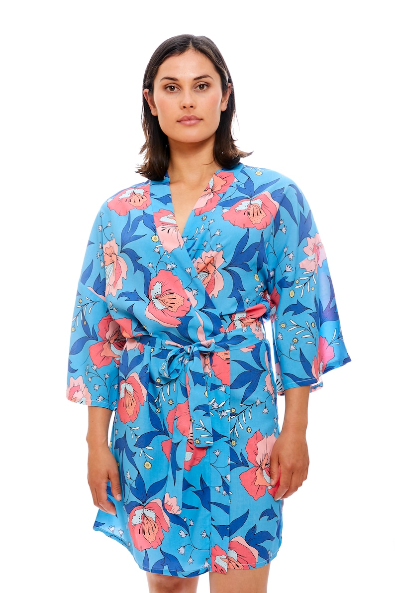 Wedding Day Robe Tropical Print Robe Bridesmaid Robes Bridal Party Robes Personalized Gifts Bridal Lingerie Bridesmaids Gifts