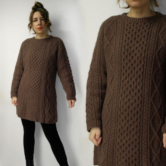 Pull en laine irlandaise Robe pull en laine tricotée à la main