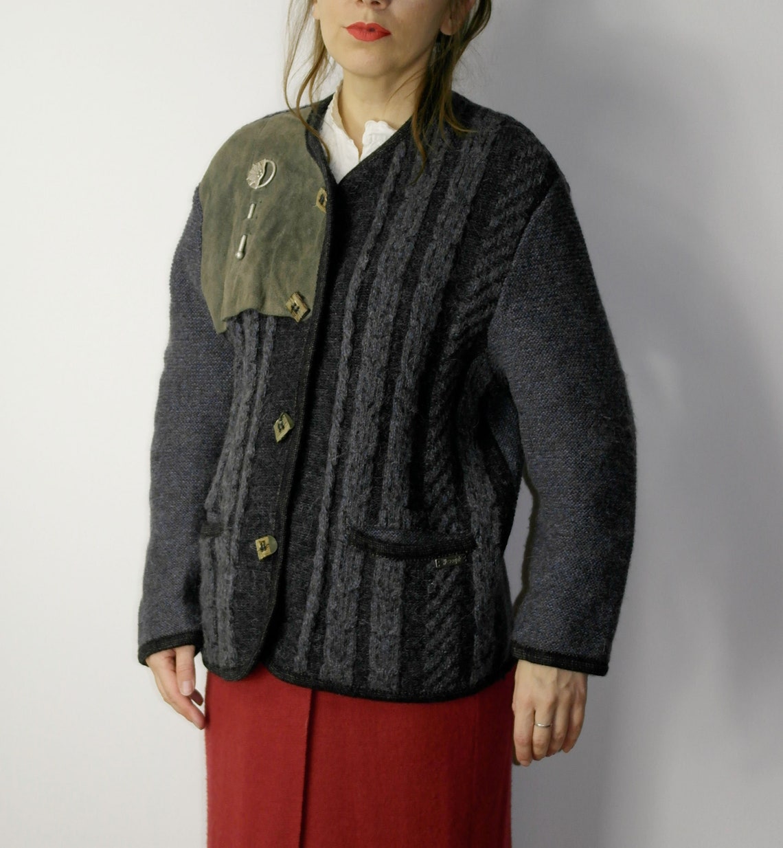Trachten sweater Jacket / Wesenjak Austrian Vintage Tyrol sweater blazer / Merino Alpaca Angora Dirndl knitted jacket / Octoberfest jacket, foto 3 de 5