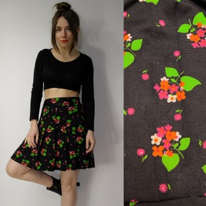 60s Vintage pleated girly skirt / Floral Diolen Loft skirt / mini Mid length floral Skirt size 44