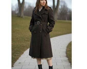 Skandynawski płaszcz wełniany w stylu vintage | Brązowy płaszcz typu trencz z długim paskiem Fenno Sport Finland | Płaszcz w stylu wojskowym z lat 70. i 80.