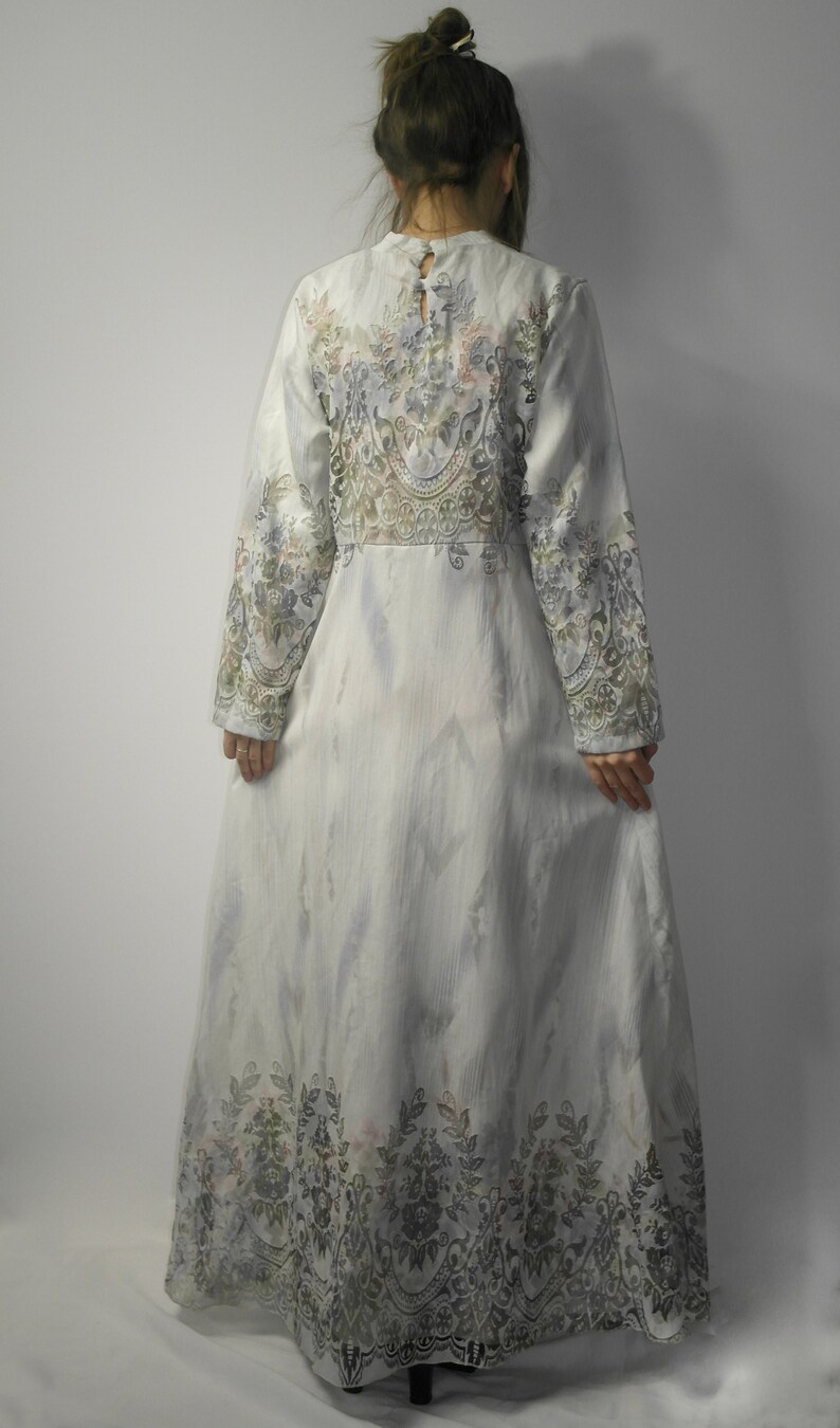 Maxi modest dress Floral turkish dress White maxi dress with floral pattern