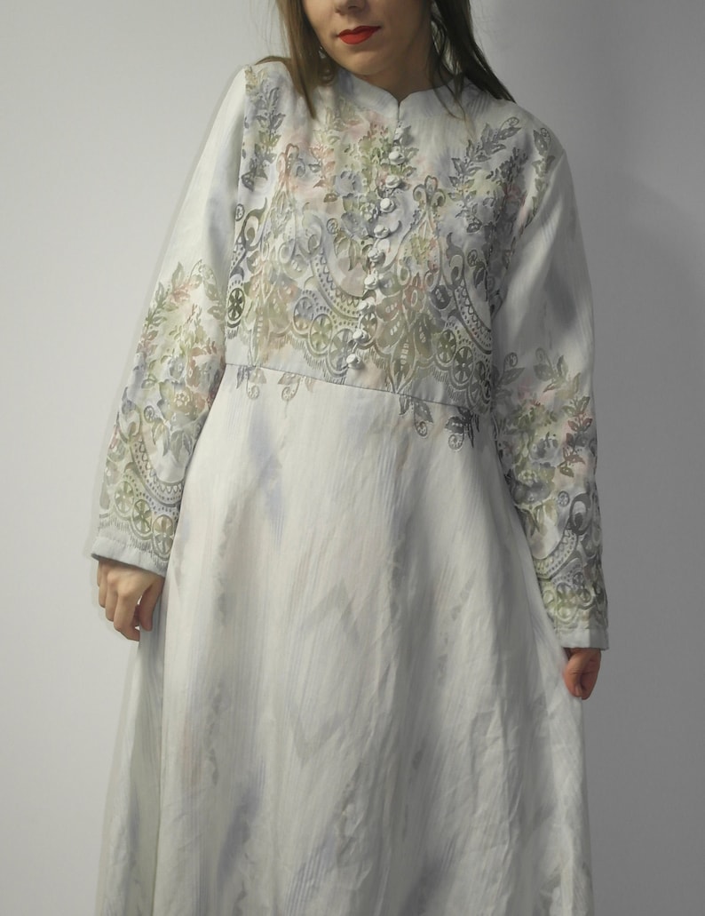 Maxi modest dress Floral turkish dress White maxi dress with floral pattern