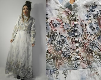 Maxi modest dress / Floral turkish dress / White maxi dress with floral pattern