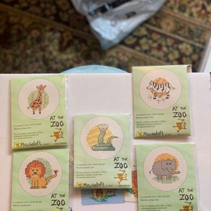 Mouseloft-borduurpakket 'At the Zoo & By the Sea'