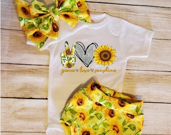 Baby sunflower outfits - sunflowers - country girl outfits - baby girl summer- newborn outfit - baby shower gift - baby girl outfit