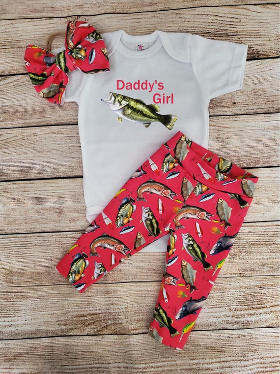 baby fishing outfit - daddys girl - girl fishing clothes - bass fishing -  newborn outfit - coming home - baby shower gift country girl