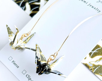 Origami Crane Earring 【Black】 V shape ear hook Light weight Japanese jewelry silver and gold option Gift for her Simple Elegant earrings