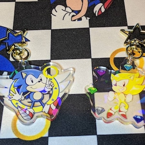 2&quot; Classic Modern Super Sonic Holographic Acrylic Charm Hedgehog Wings Chaos Emeralds Cute