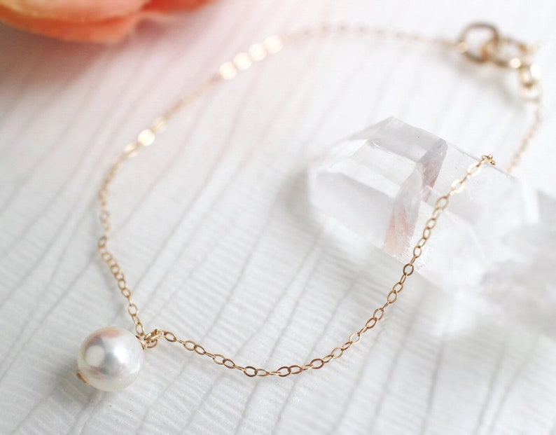 Akoya Pearl Bracelet,Dainty Bracelet,Delicate Bracelet,Pearl Bracelet Gold,Gold Filled Bracelet,Gift For Women,Stacking Bracelet