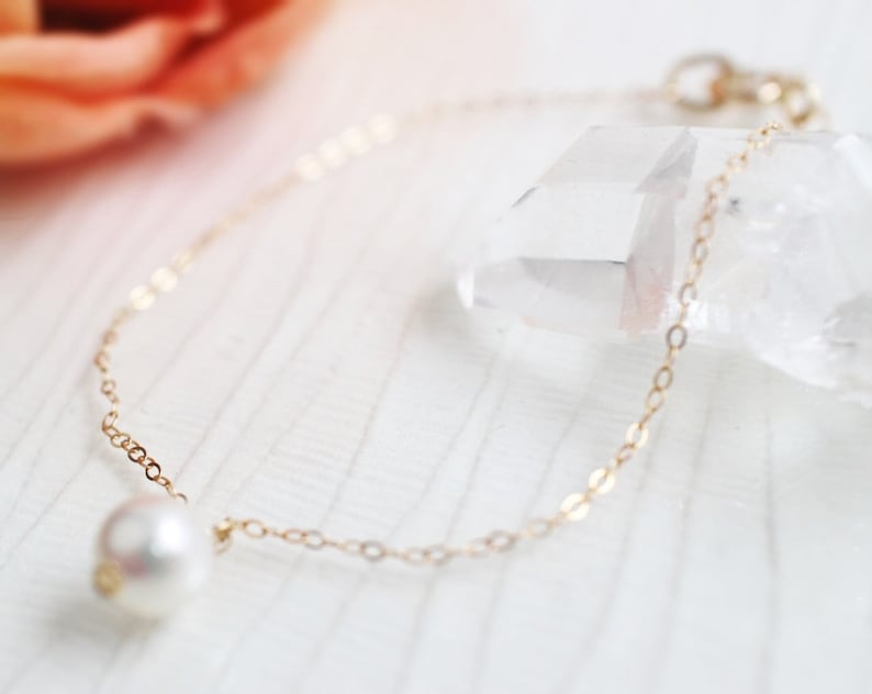 Akoya Pearl Bracelet,Dainty Bracelet,Delicate Bracelet,Pearl Bracelet Gold,Gold Filled Bracelet,Gift For Women,Stacking Bracelet