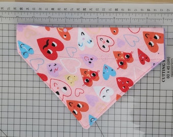 Hearts reversible pet bandana