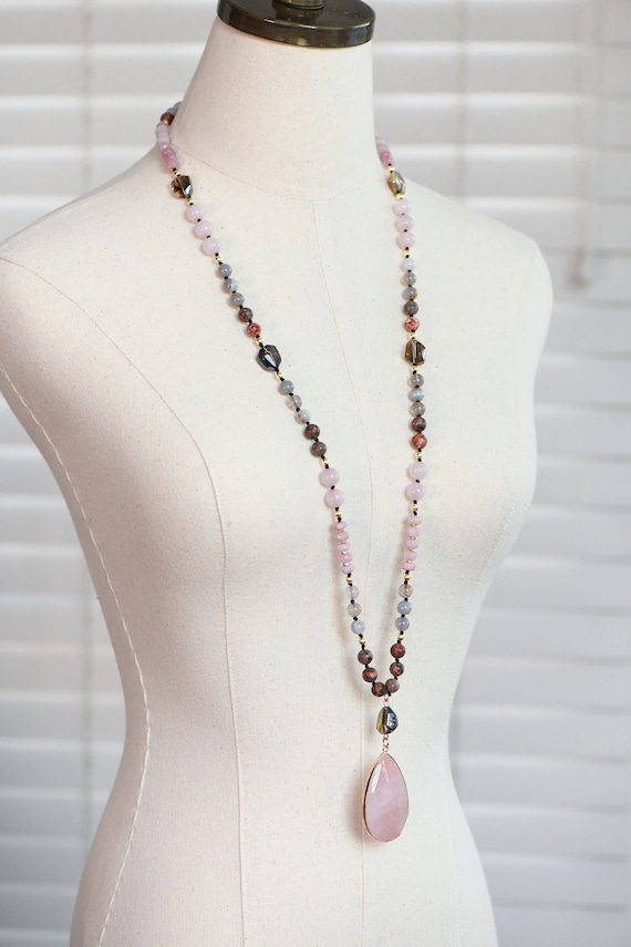 Collier Pendentif En Quartz Rose - Pierre En Forme De Poire - Longueur 36 Pouces (91 Cm) - Fait Main En Inde