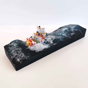 Tausend sonniges Schiffsdiorama. Ein Stück.