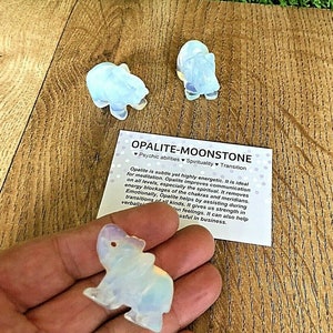 Ornement de guérison du chakra Reiki sculpté à la main en opalite naturelle avec sac cadeau et carte-cadeau