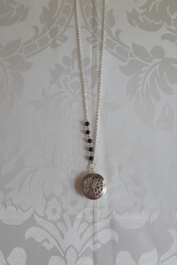Diffuser necklace-diffuser locket-diffuser jewelry-breathe-essential oil Jewelry-essential oil necklace-essential oil diffuser-hand stamped