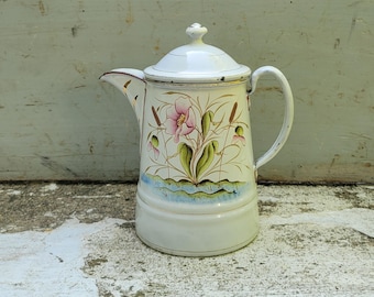 Cafetera francesa antigua esmaltada: diseño floral Art Nouveau