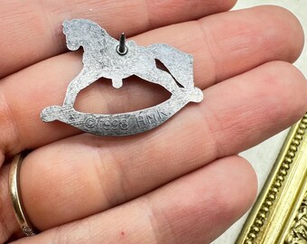 Broche Vintage Cheval à Bascule - Émail Noir Et Or, Bijou Ancien N°3188