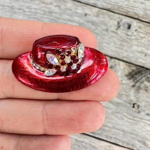 Vintage Red Hat Brooch Pin: Enamel Jewelry