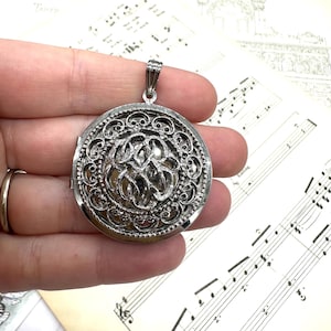Vintage Locket Pendant Photo Picture Locket Jewelry  Silver tone
