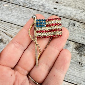 Vintage Jewelry American Flag Brooch Patriotic Pin