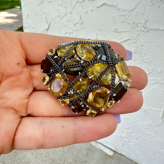 STELLA DOT Yellow Stone Pin Brooch Pendant Chain Overlay - Main Image