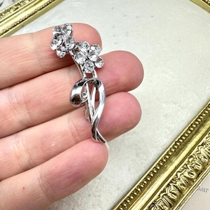 Vintage Silver Tone Flower Brooch Pin with Rhinestones