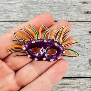 Vintage Jewelry Mardi Gras Mask Brooch Mardi Gras Pin Mask Jewelry