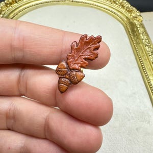 Vintage Oak Leaf with acorns pin Brooch wooden pin