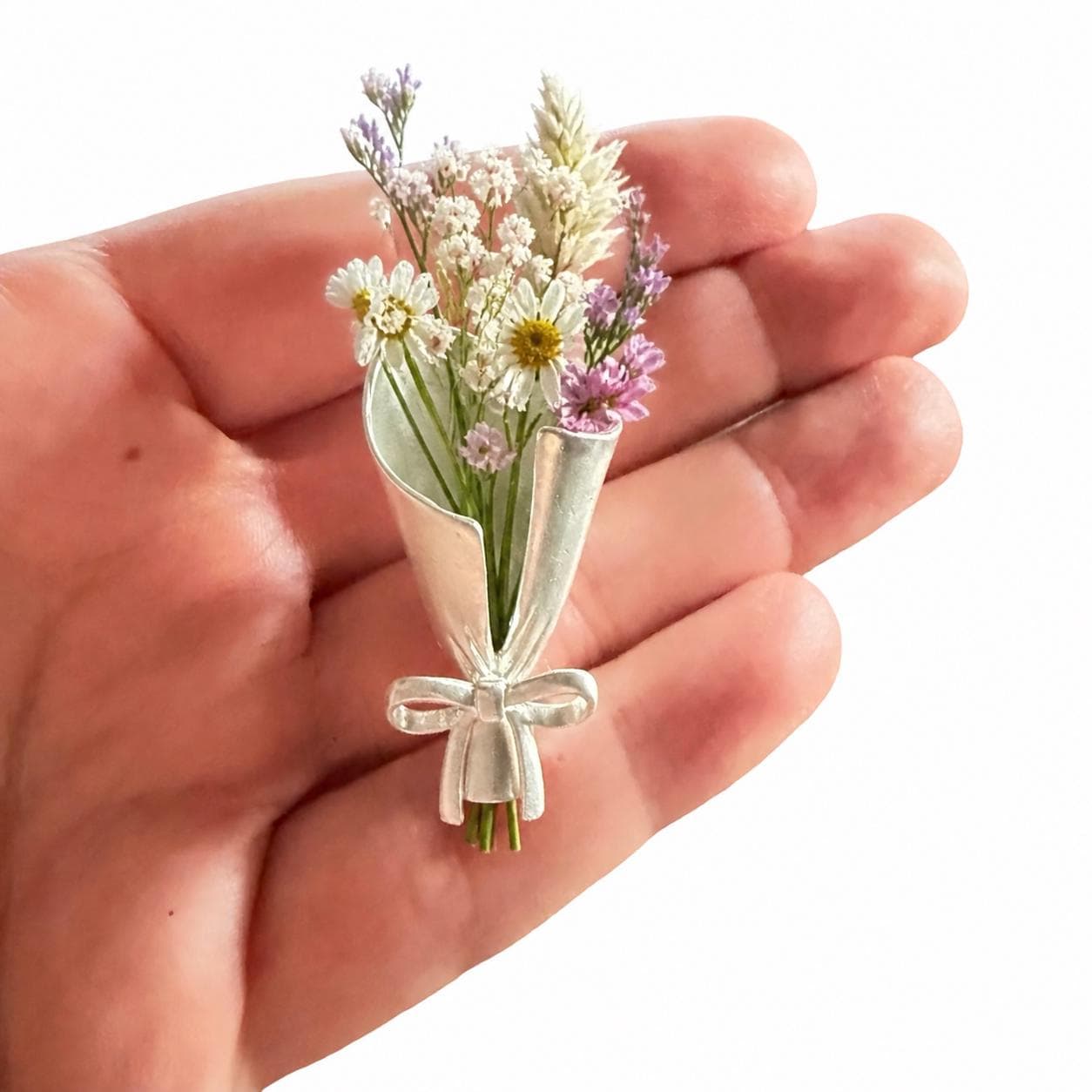 Vintage flowers in vase brooch - Etsy 日本