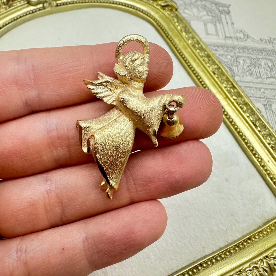 Bell Ringing Angel Vintage Jewelry Angel Ringing Bell Brooch in Gold Tone Pin - Etsy
