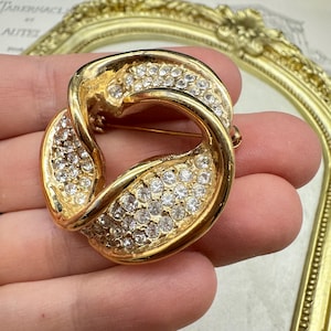 Vintage Jewelry Brooch Signed Roman Rhinestone Gold Tone Pin
