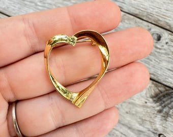 Vintage Jewelry Gold Tone Heart Brooch Pin