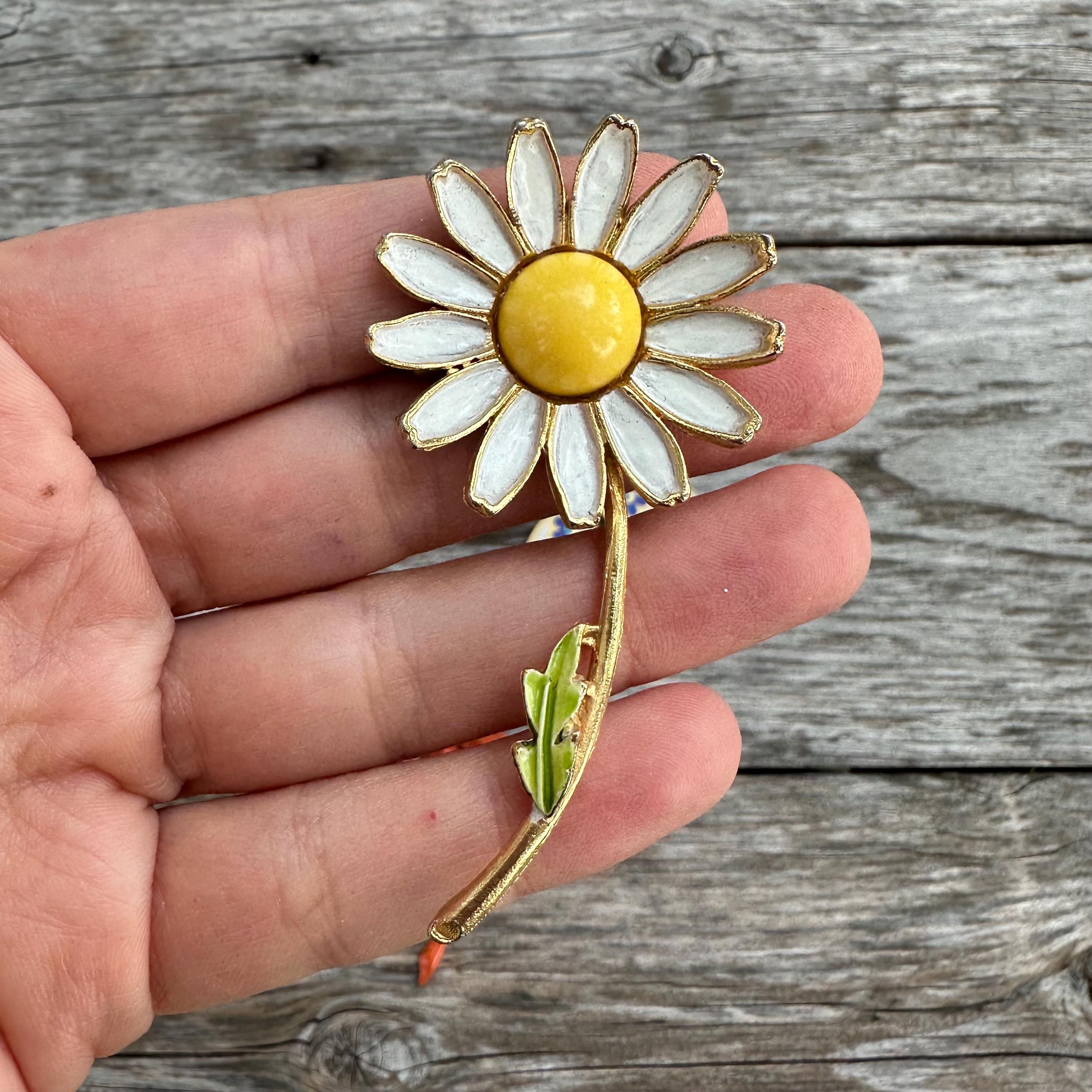 Vintage Enamel Flower Brooch, Colorful Mid-century 60s Style - Etsy