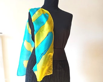 Created for those who want a casual accessory Accessories Scarves & Wraps Handkerchiefs Ideal for those who love bright colors It could be a birthday present. Hand painted scarf 