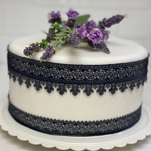 2 Edible Lace - Sugar Lace - Cake Lace - cake border