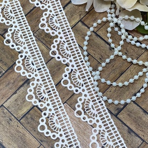2 Edible Lace - Sugar Lace - Cake Lace - cake border