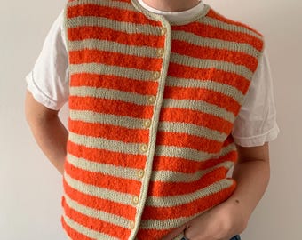 Knitting pattern Maja Vest (German)