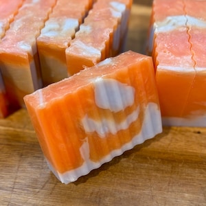 Cranberry & Fig Scented Soap Bar