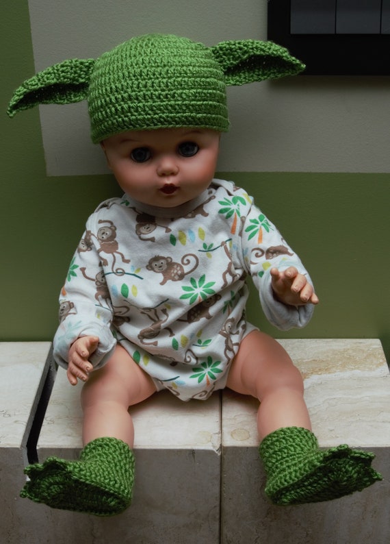 Crochet Baby Yoda Hat and Shoes - Etsy 