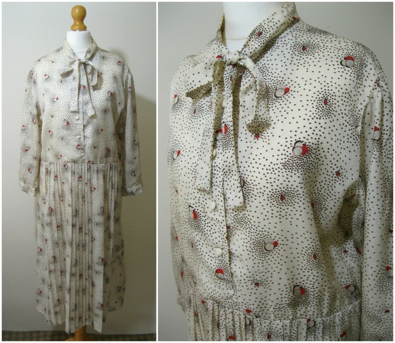 Windsmoor Vintage 70s Pussy Bow Dress Pleated Work
