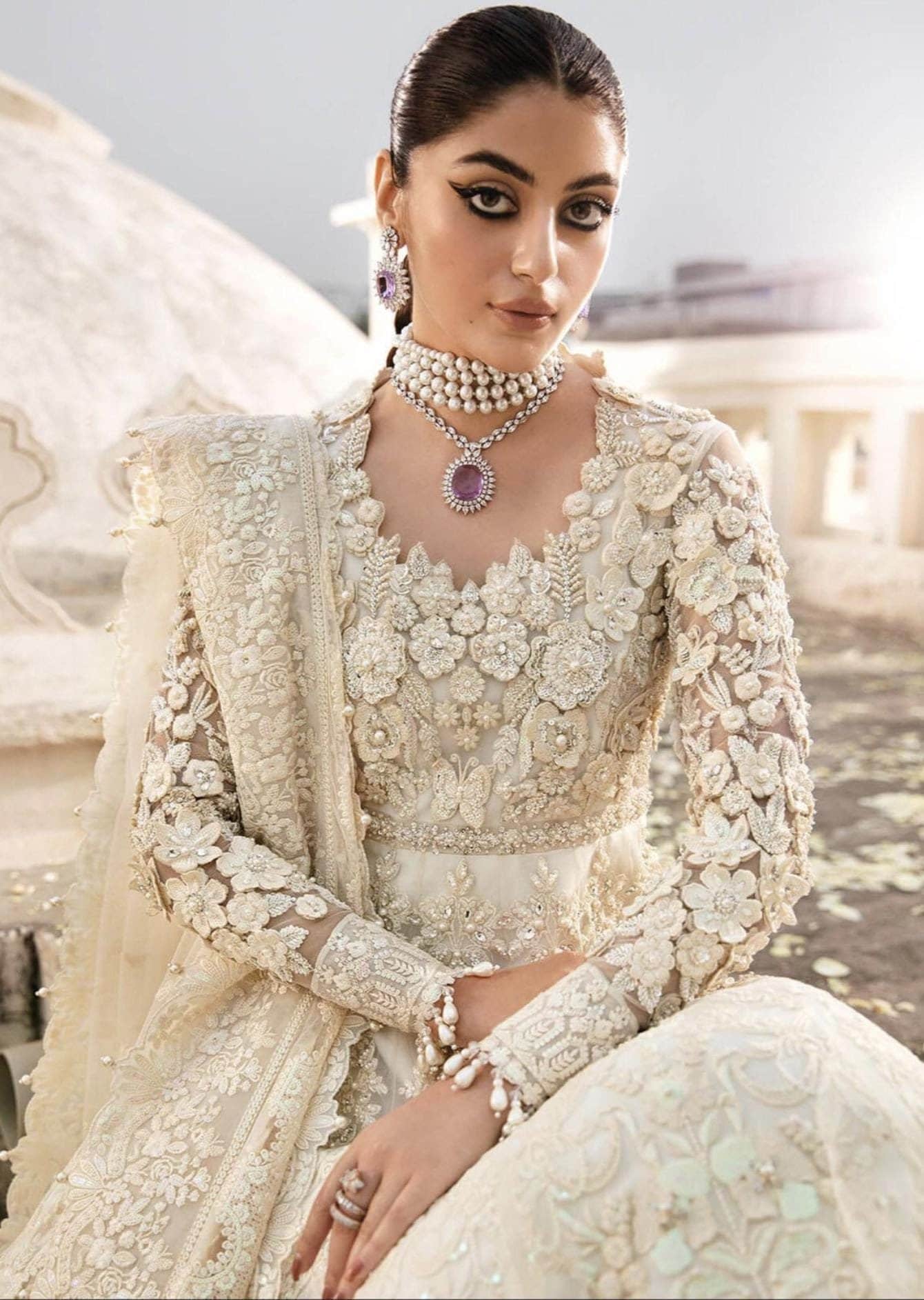 beige pakistani wedding dress Best Pakistani Bridal Dresses – Traditional & Modern Wedding Wear